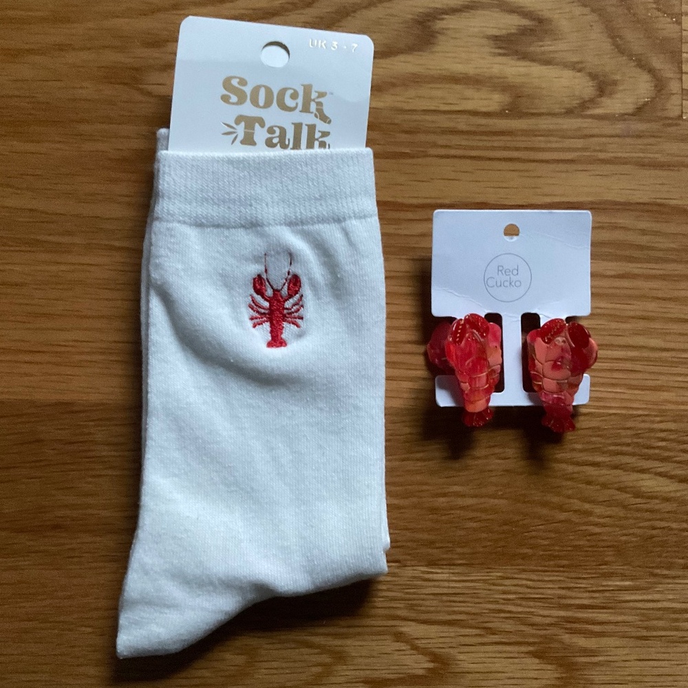 Lobster accessories - socks & hair clips NWT